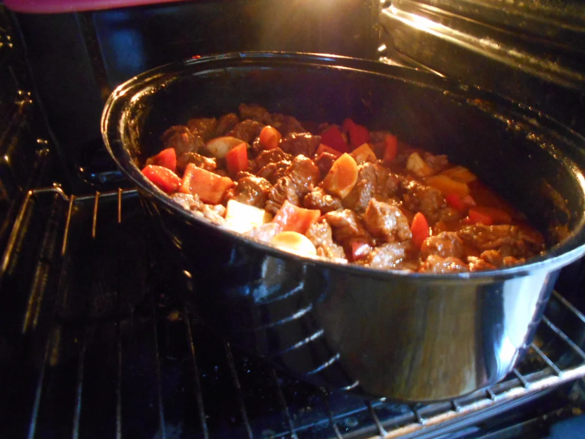 Rinder Gulasch (Summeten) vom Halsstück. - Rezept - Bild Nr. 19