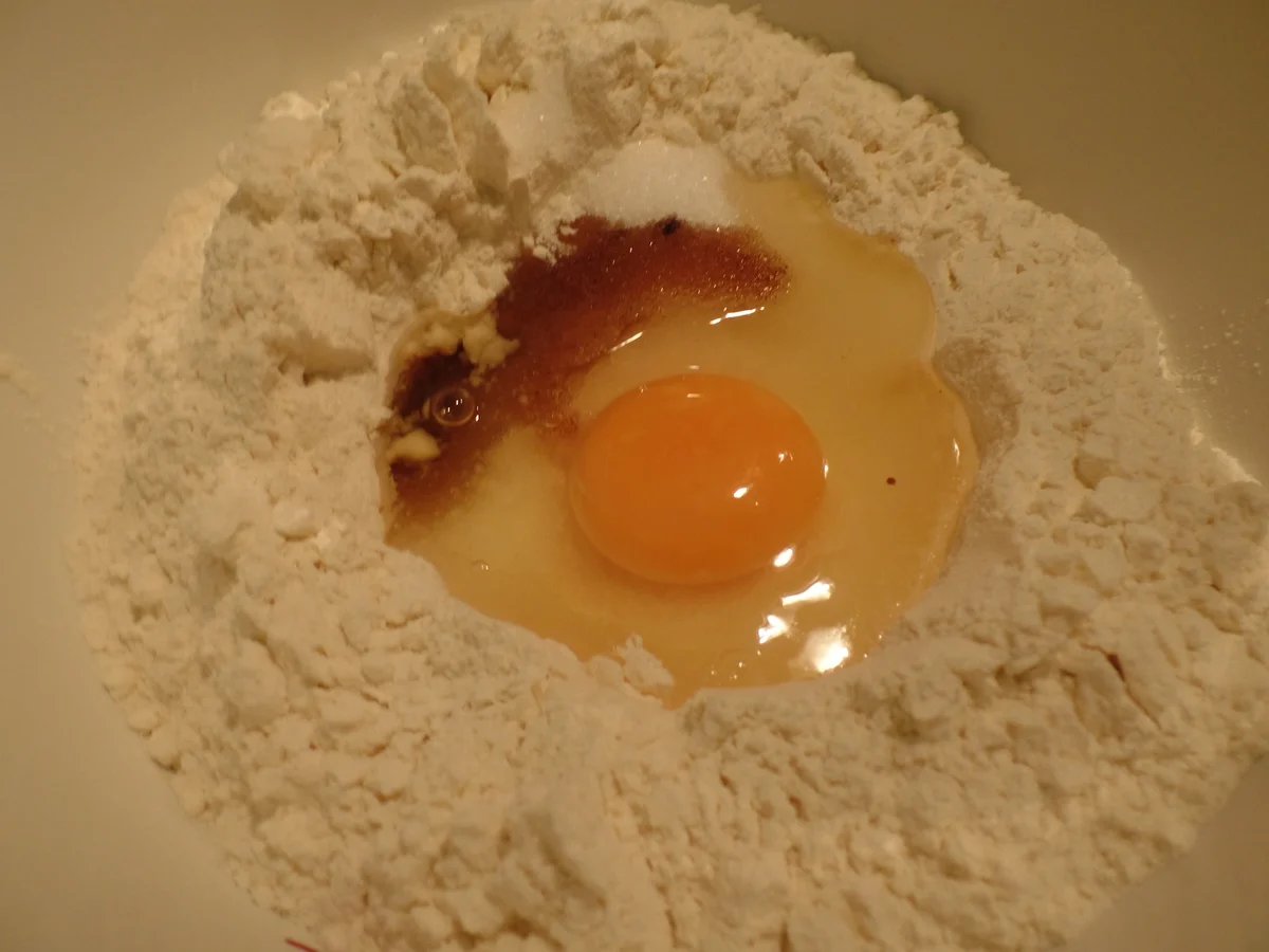 Rezept: Hefezopf mit Marzipan Bild Nr. 10279 Hefezopf mit Marzipan - Rezept - Bild Nr. 10279