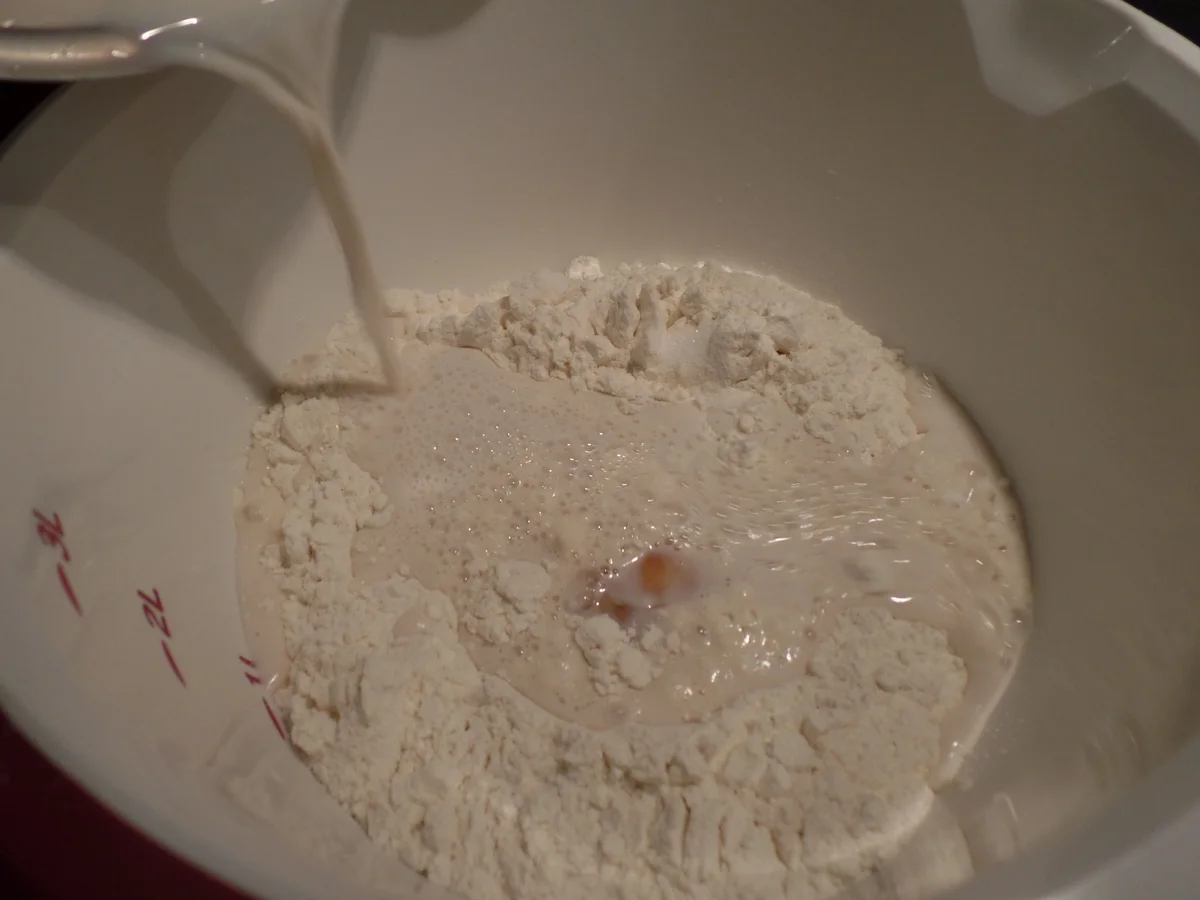 Rezept: Hefezopf mit Marzipan Bild Nr. 10280 Hefezopf mit Marzipan - Rezept - Bild Nr. 10280