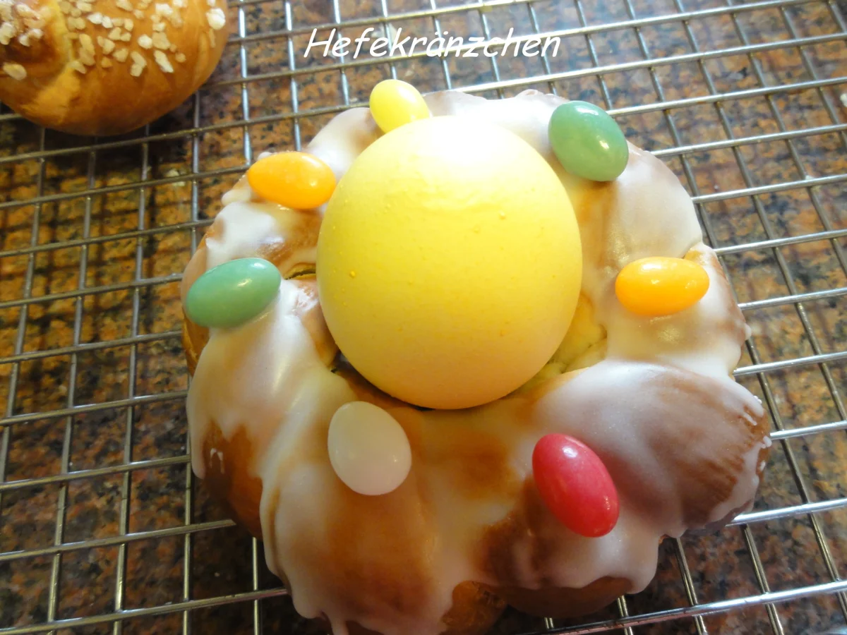 Rezept: Hefe: HEFEZOPF ~ HEFEKRÄNZE ~ HEFEBRÖTCHEN Bild Nr. 23 Hefe: HEFEZOPF ~ HEFEKRÄNZE ~ HEFEBRÖTCHEN - Rezept - Bild Nr. 23