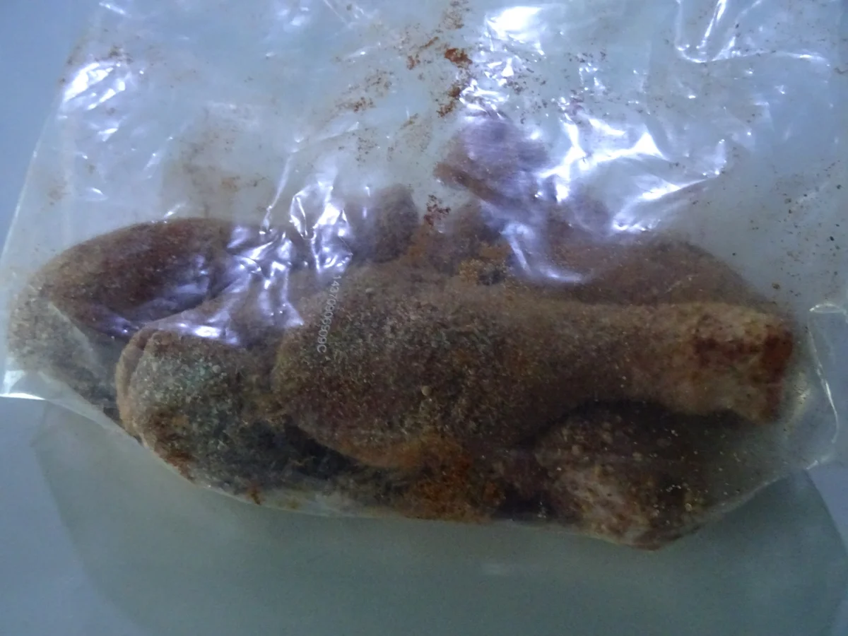 Drum Sticks mit knusprigen Kartoffelscheiben, Tomatensalsa und "Mayo" - Rezept - Bild Nr. 8