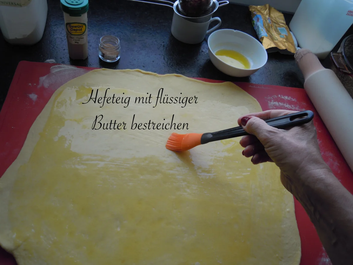 Rezept: Kärntner Reindling Bild Nr. 10 Kärntner Reindling - Rezept - Bild Nr. 10