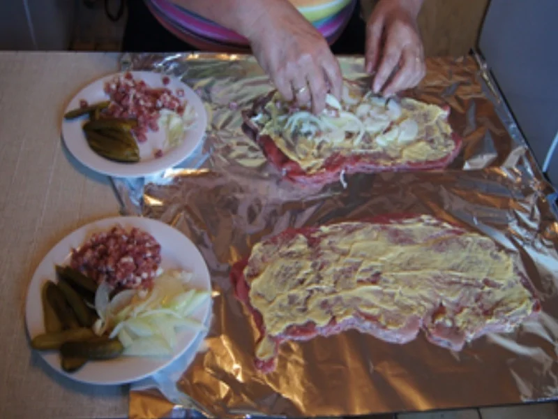 XL-Rinderrouladen mit herzhafter Gemüsesauce - Rezept - Bild Nr. 7