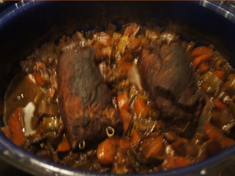 XL-Rinderrouladen mit herzhafter Gemüsesauce - Rezept - Bild Nr. 19