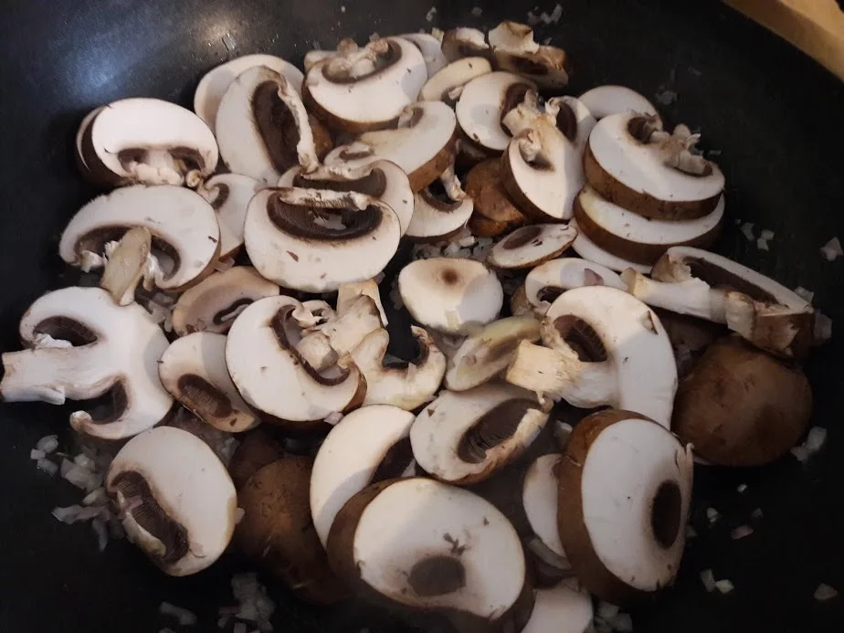 Rezept: Kräuterrahm - Champignons Bild Nr. 9 Kräuterrahm - Champignons - Rezept - Bild Nr. 9