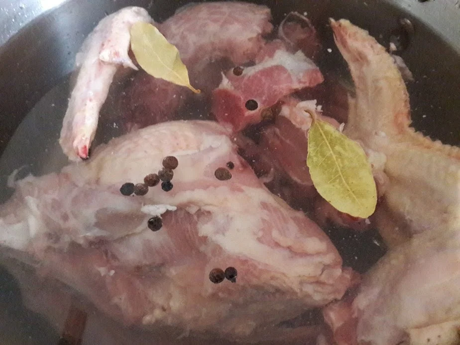 Rezept: Hühnerbrühe - Nudelsuppe Bild Nr. 5 Hühnerbrühe - Nudelsuppe - Rezept - Bild Nr. 5