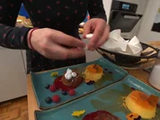 Orangenflan, Schoko-Nuss-Kuchen, Himbeerspiegel - Rezept - Bild Nr. 2