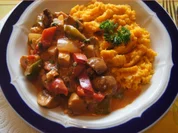 Hähnchenwok mit Gemüsemix und Süßkartoffelstampf - Rezept - Bild Nr. 2