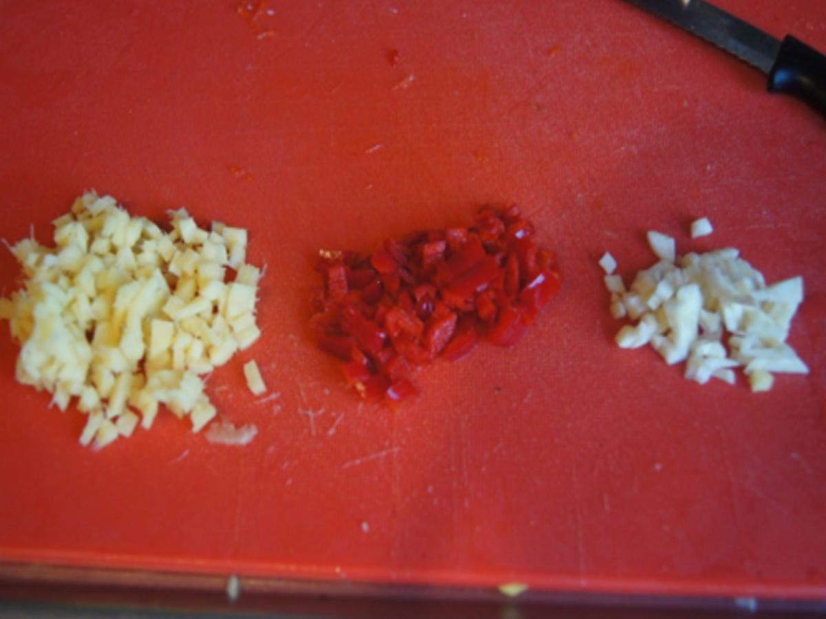 Hähnchenwok mit Gemüsemix und Süßkartoffelstampf - Rezept - Bild Nr. 7