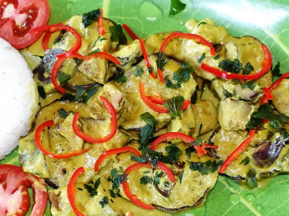 Auberginen in würziger Kokosnuss-Sauce 'Udayana' - Rezept - Bild Nr. 2