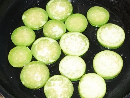 Rezept: Auberginen in würziger Kokosnuss-Pilzsauce Bild Nr. 6 Auberginen in würziger Kokosnuss-Pilzsauce - Rezept - Bild Nr. 6