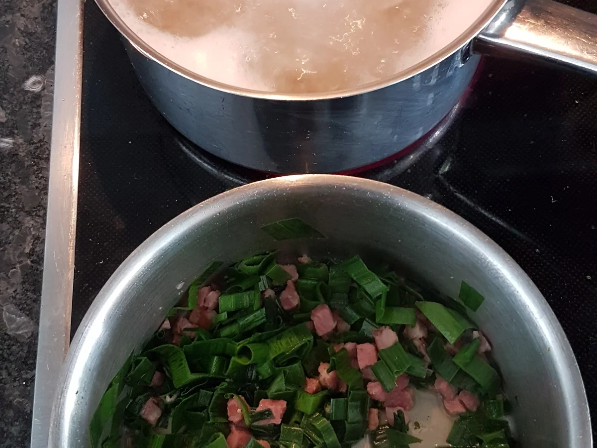 Pasta mit Taglilien-Sauce - Rezept - Bild Nr. 3