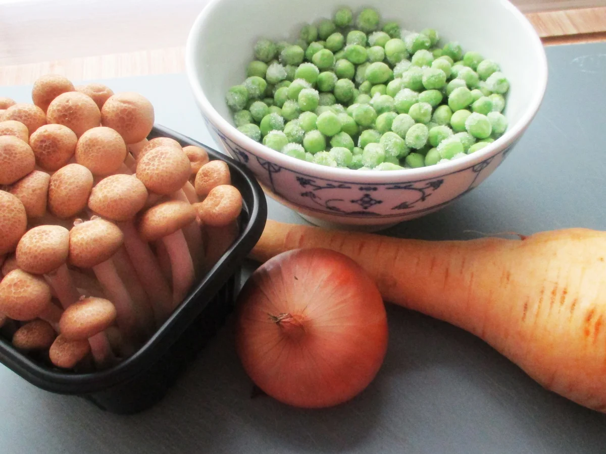 Rezept: Gefülltes Schnitzel Kölsche Art mit Gemüse und Bratkartoffeln Bild Nr. 3 Gefülltes Schnitzel Kölsche Art mit Gemüse und Bratkartoffeln - Rezept - Bild Nr. 3