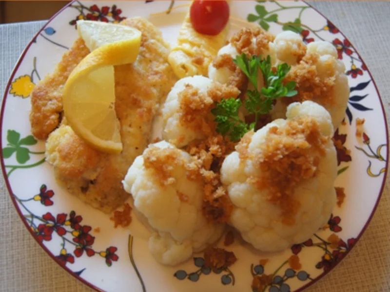Gebratenes Rotbarschfilet mit gedämpften Blumenkohl - Rezept - Bild Nr. 2