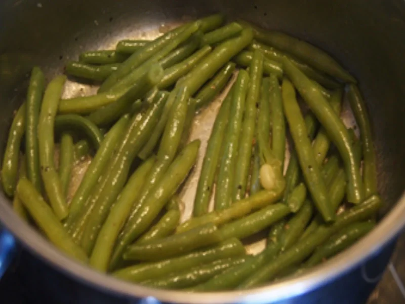 Matjesfiletsalat nach Hausfrauen-Art mit grünen Bohnen und Pellkartoffeln - Rezept - Bild Nr. 10349