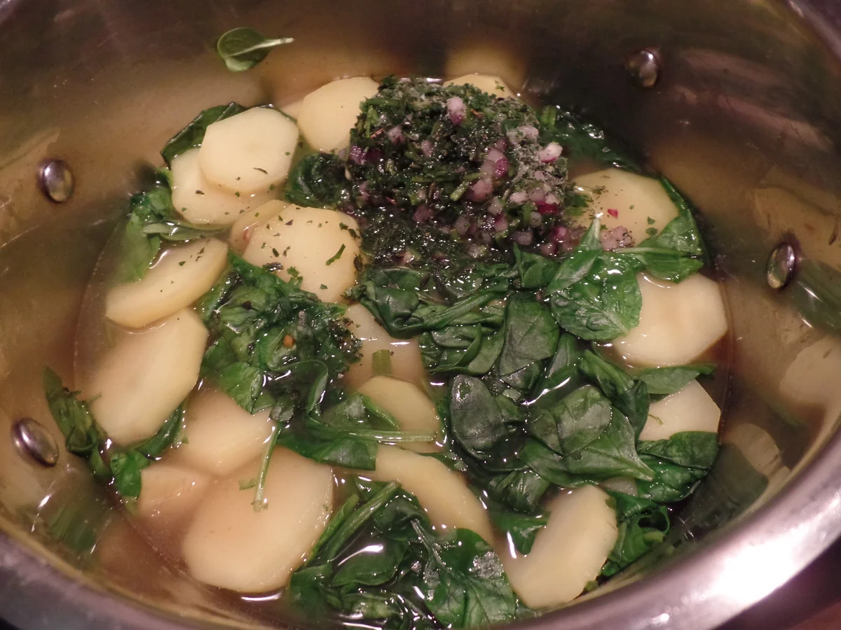 Eier in Kräutersauce - Rezept - Bild Nr. 10359