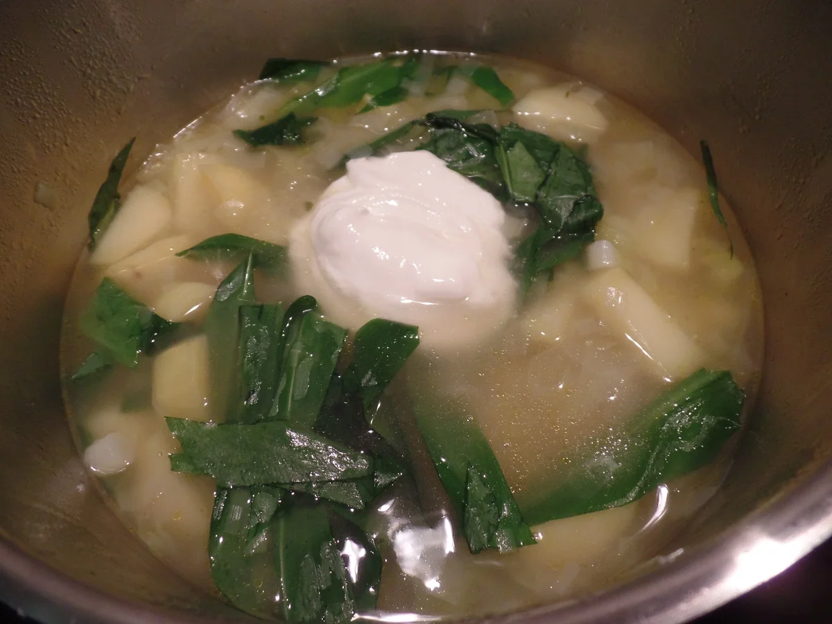 Rezept: Lauch-Bärlauch-Kartoffelsuppe Bild Nr. 10365 Lauch-Bärlauch-Kartoffelsuppe - Rezept - Bild Nr. 10365