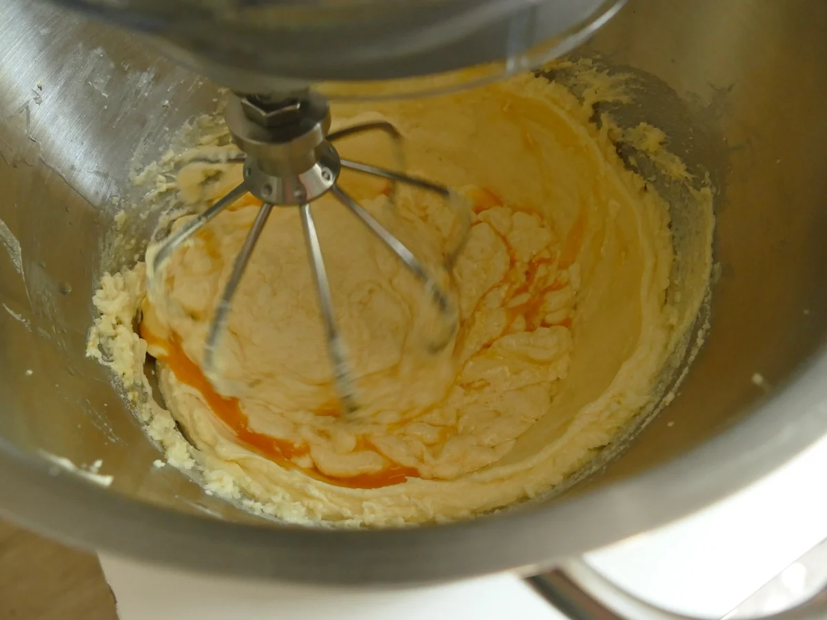 Rezept: Zitronenkuchen mit Kurkuma Bild Nr. 5 Zitronenkuchen mit Kurkuma - Rezept - Bild Nr. 5