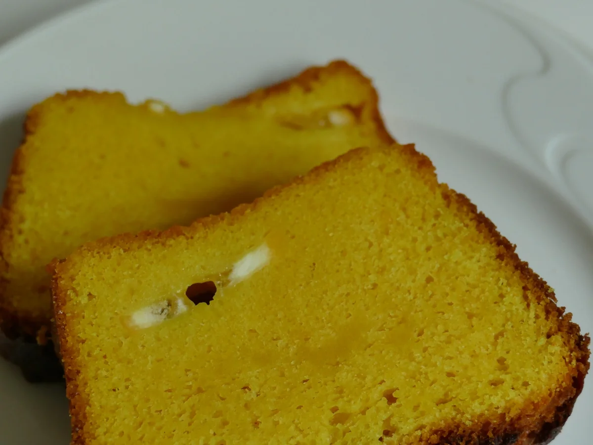 Rezept: Zitronenkuchen mit Kurkuma Bild Nr. 9 Zitronenkuchen mit Kurkuma - Rezept - Bild Nr. 9