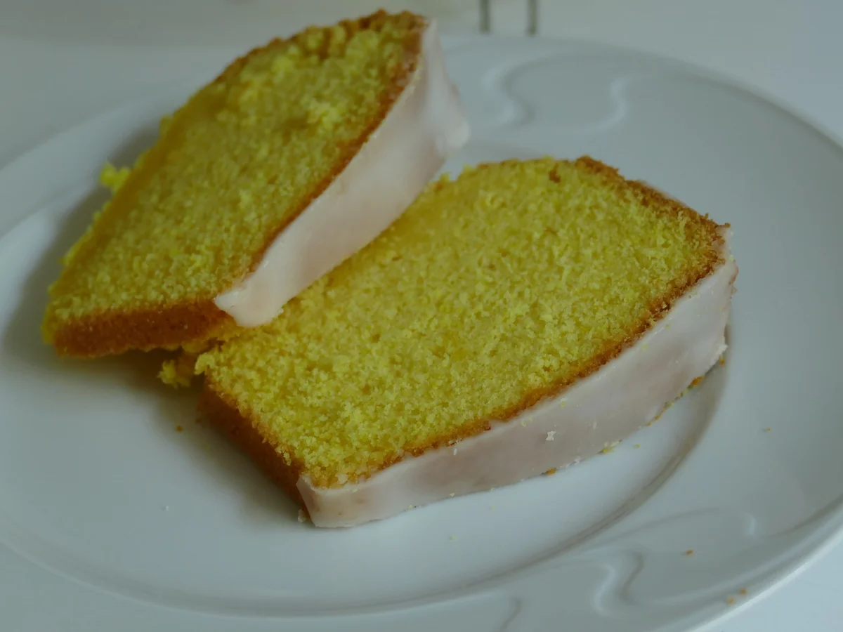 Rezept: Zitronenkuchen mit Kurkuma Bild Nr. 10 Zitronenkuchen mit Kurkuma - Rezept - Bild Nr. 10