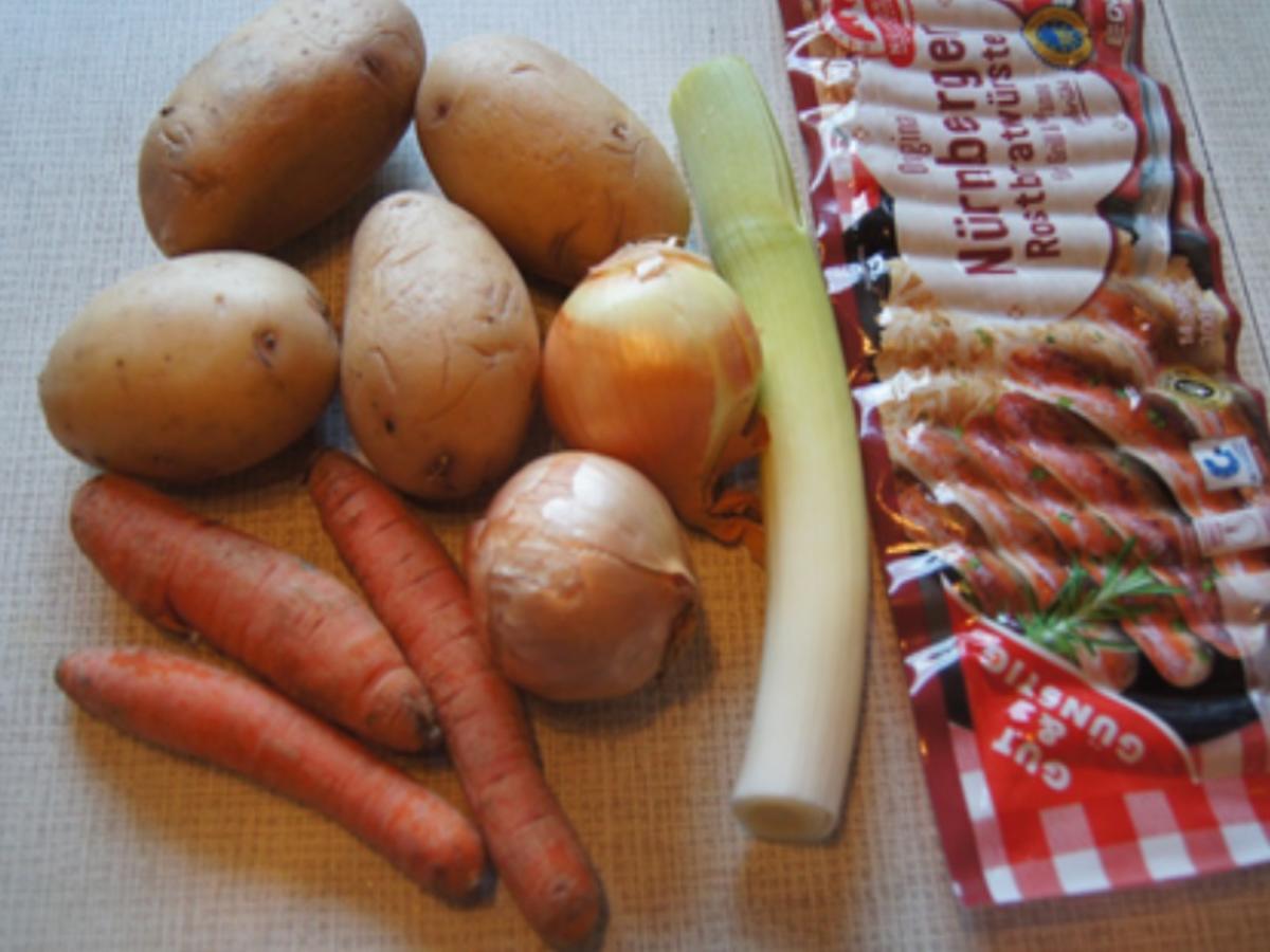 Kartoffelsuppe mit Nürnberger Rostbratwürstchen - Rezept - Bild Nr. 3