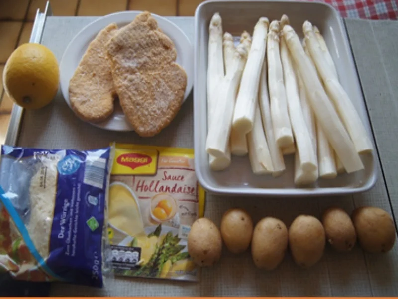 Spargel mit Käse-Sauce, Wiener Schnitzel vom Schwein und Drillingen - Rezept - Bild Nr. 3