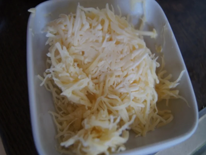 Spargel mit Käse-Sauce, Wiener Schnitzel vom Schwein und Drillingen - Rezept - Bild Nr. 7