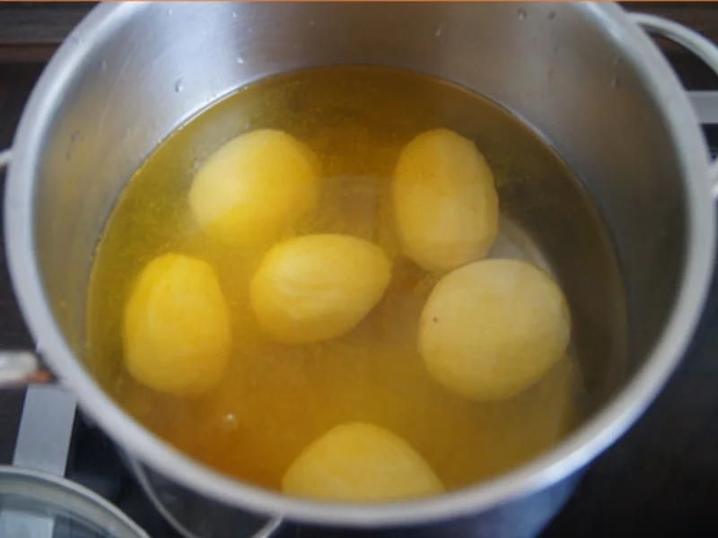 Spargel mit Käse-Sauce, Wiener Schnitzel vom Schwein und Drillingen - Rezept - Bild Nr. 11