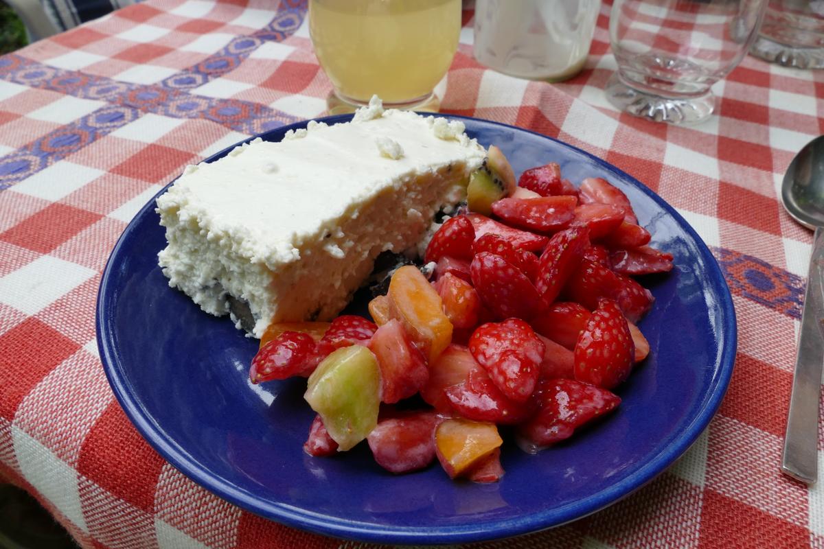 Erdbeer-Salat mit Orangenlikör-Dressing - Rezept - Bild Nr. 10395