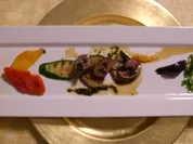 Rezept: Salat von mediterranem Gemüse mit Lammfilet und Rucolasoße Salat von mediterranem Gemüse mit Lammfilet und Rucolasoße - Rezept