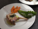 Kalbstkotelett in Salbeibutter, Wilder Broccoli und Karotten in Basilikumbutter - Rezept - Bild Nr. 2