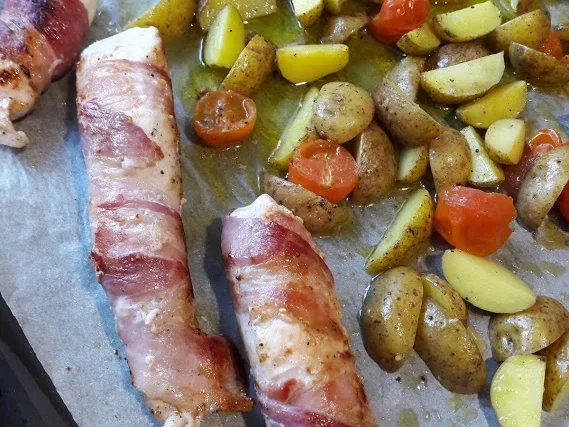 Rezept: Hähnchen mit Basilikum-Sahne-Soße Bild Nr. 11 Hähnchen mit Basilikum-Sahne-Soße - Rezept - Bild Nr. 11