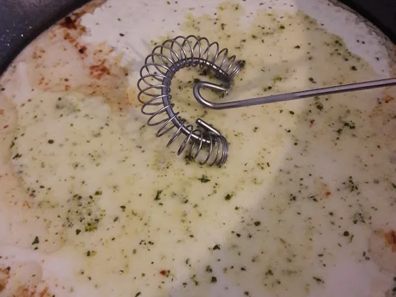 Rezept: Hähnchen mit Basilikum-Sahne-Soße Bild Nr. 12 Hähnchen mit Basilikum-Sahne-Soße - Rezept - Bild Nr. 12