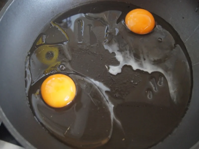 Rezept: Spiegeleier auf Wok-Gemüse Bild Nr. 11 Spiegeleier auf Wok-Gemüse - Rezept - Bild Nr. 11