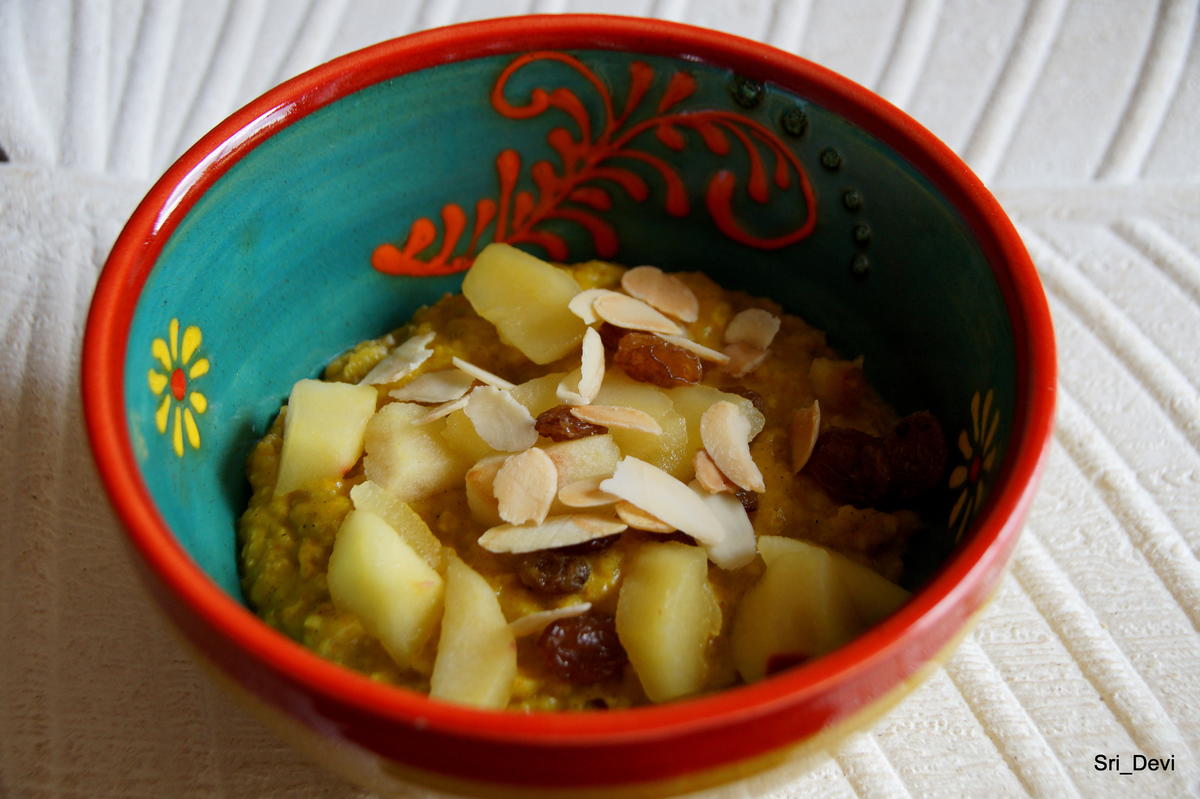 Frühstück: Kurkuma-Porridge mit gebratenen Äpfeln - Rezept - Bild Nr. 2