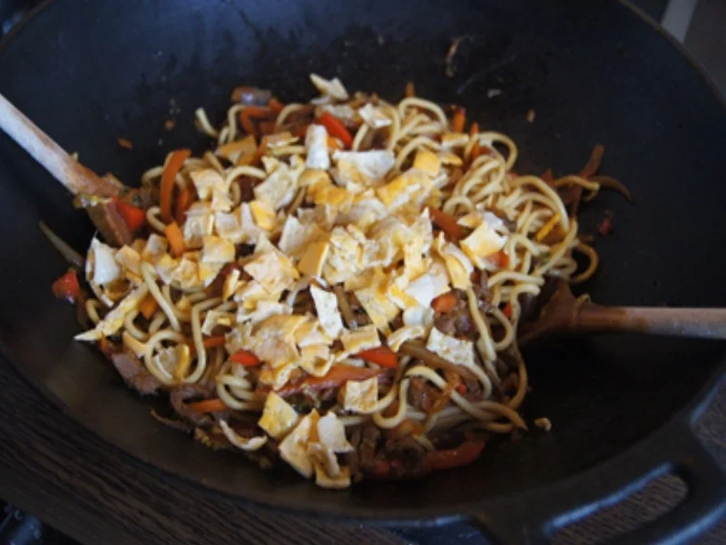 Rezept: Asiatische Nudeln mit Rindfleisch Bild Nr. 10420 Asiatische Nudeln mit Rindfleisch - Rezept - Bild Nr. 10420