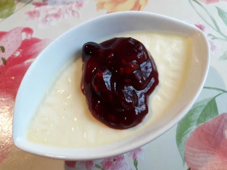 Dessert mit Roter Grütze - Rezept - Bild Nr. 10383