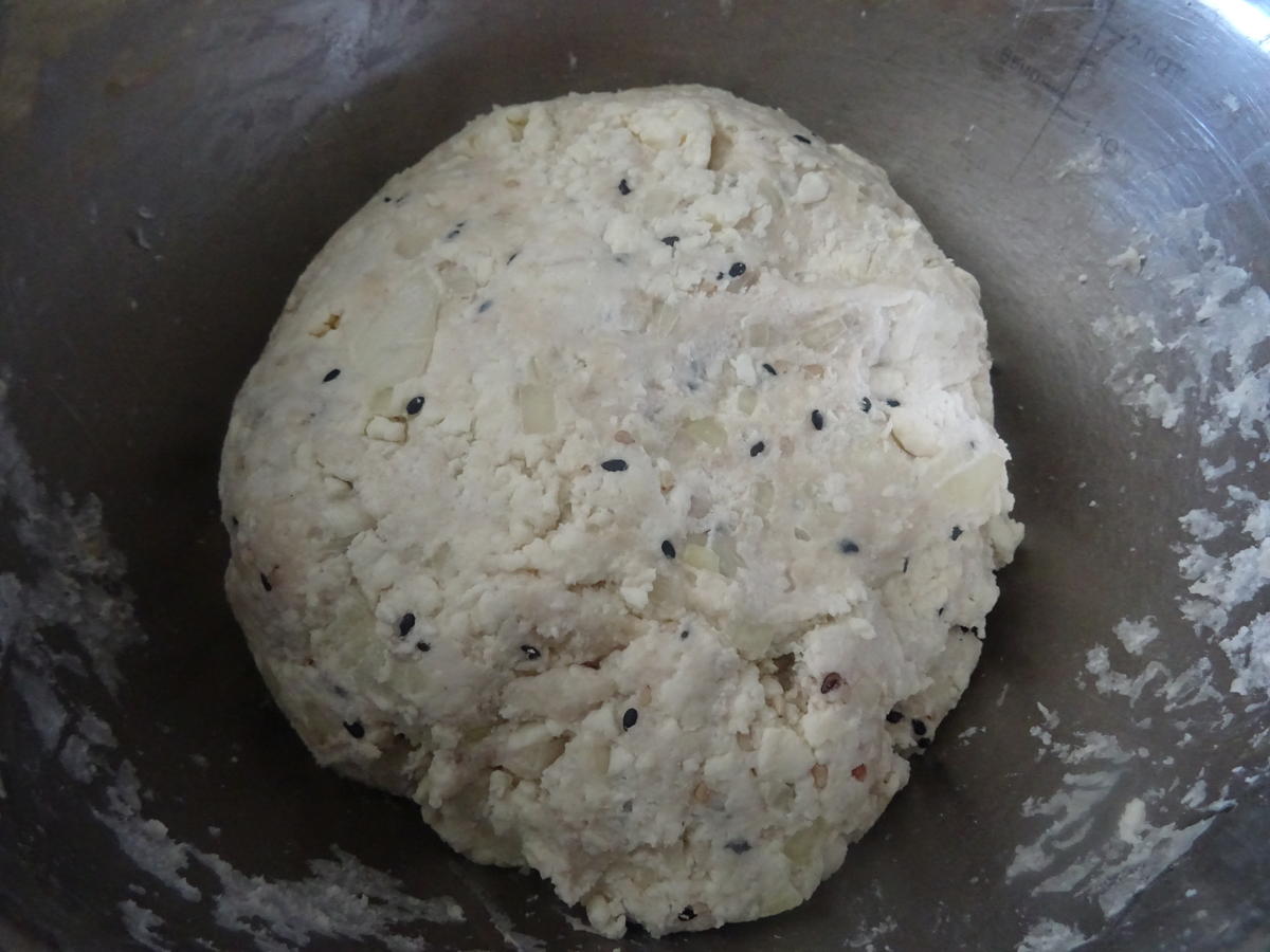 Brot aus Zypern (Hellimli Bidda) - Rezept - Bild Nr. 6