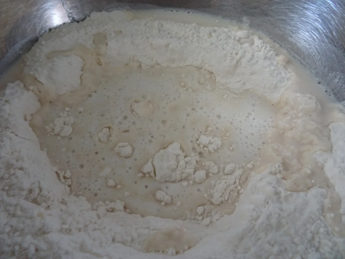 Rezept: Brot aus Zypern (Hellimli Bidda) Bild Nr. 9 Brot aus Zypern (Hellimli Bidda) - Rezept - Bild Nr. 9