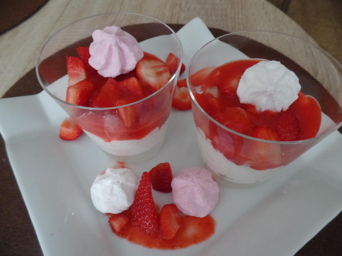 Erdbeer-Sahne -Dessert - Rezept - Bild Nr. 10375