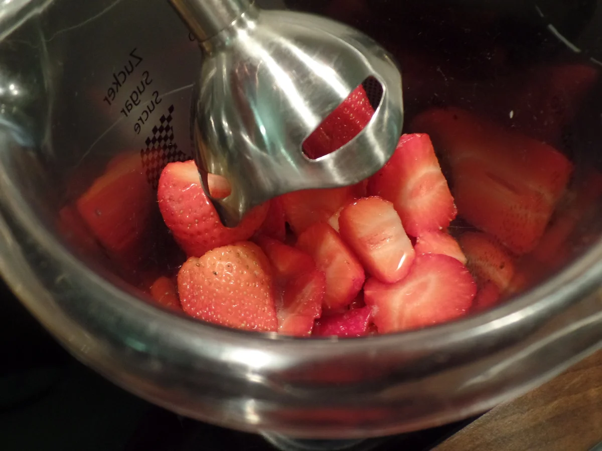 Erdbeer-Sahne -Dessert - Rezept - Bild Nr. 10376