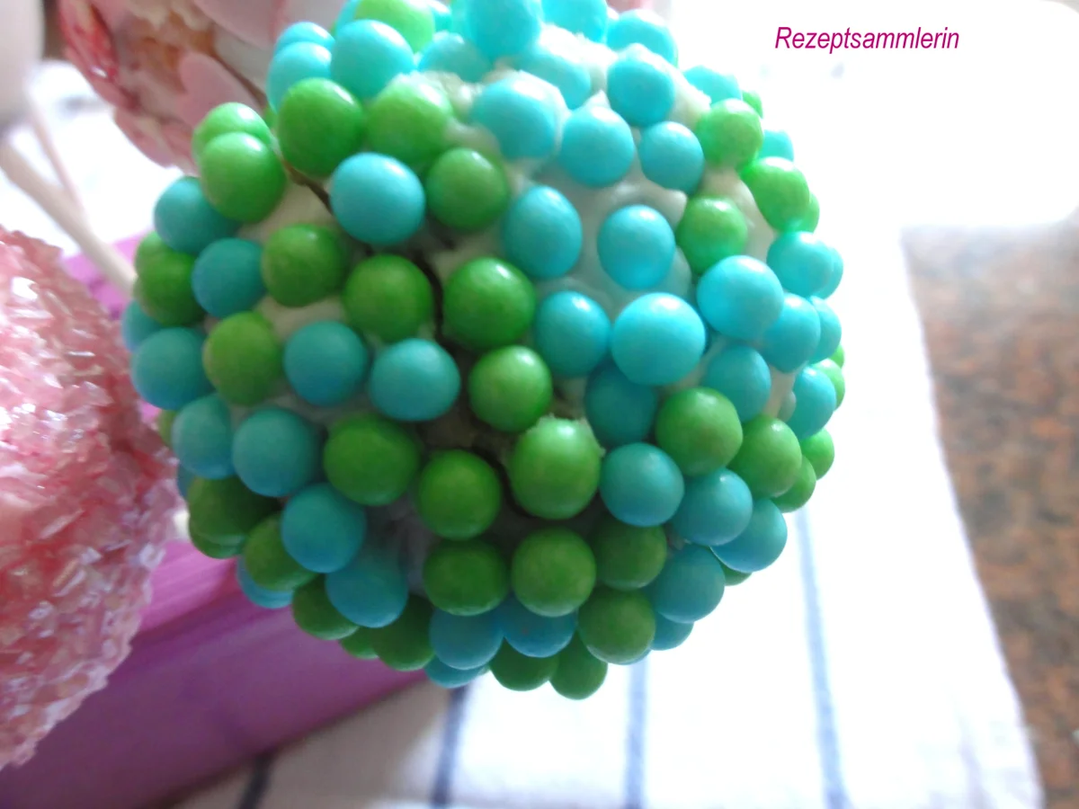 Biskuit:   CAKE ~ POPS (kleine Kuchen am Stiel) - Rezept - Bild Nr. 2