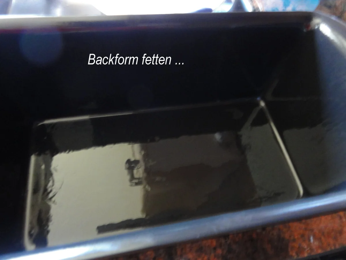 Rezept: Brot: KRUSTENBROT, herzhaft mit Körnern + Saaten Bild Nr. 5 Brot: KRUSTENBROT, herzhaft mit Körnern + Saaten - Rezept - Bild Nr. 5