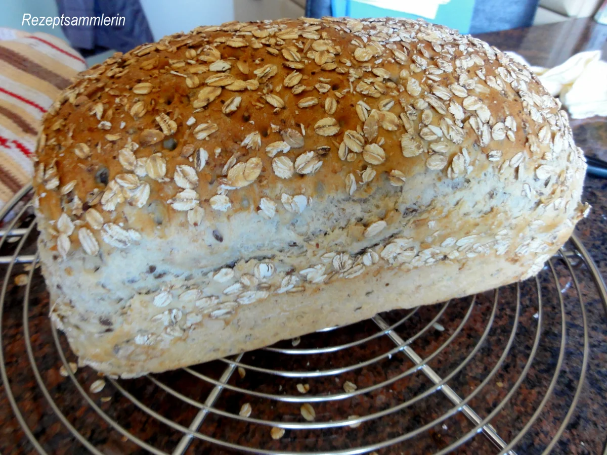 Rezept: Brot: KRUSTENBROT, herzhaft mit Körnern + Saaten Bild Nr. 10 Brot: KRUSTENBROT, herzhaft mit Körnern + Saaten - Rezept - Bild Nr. 10