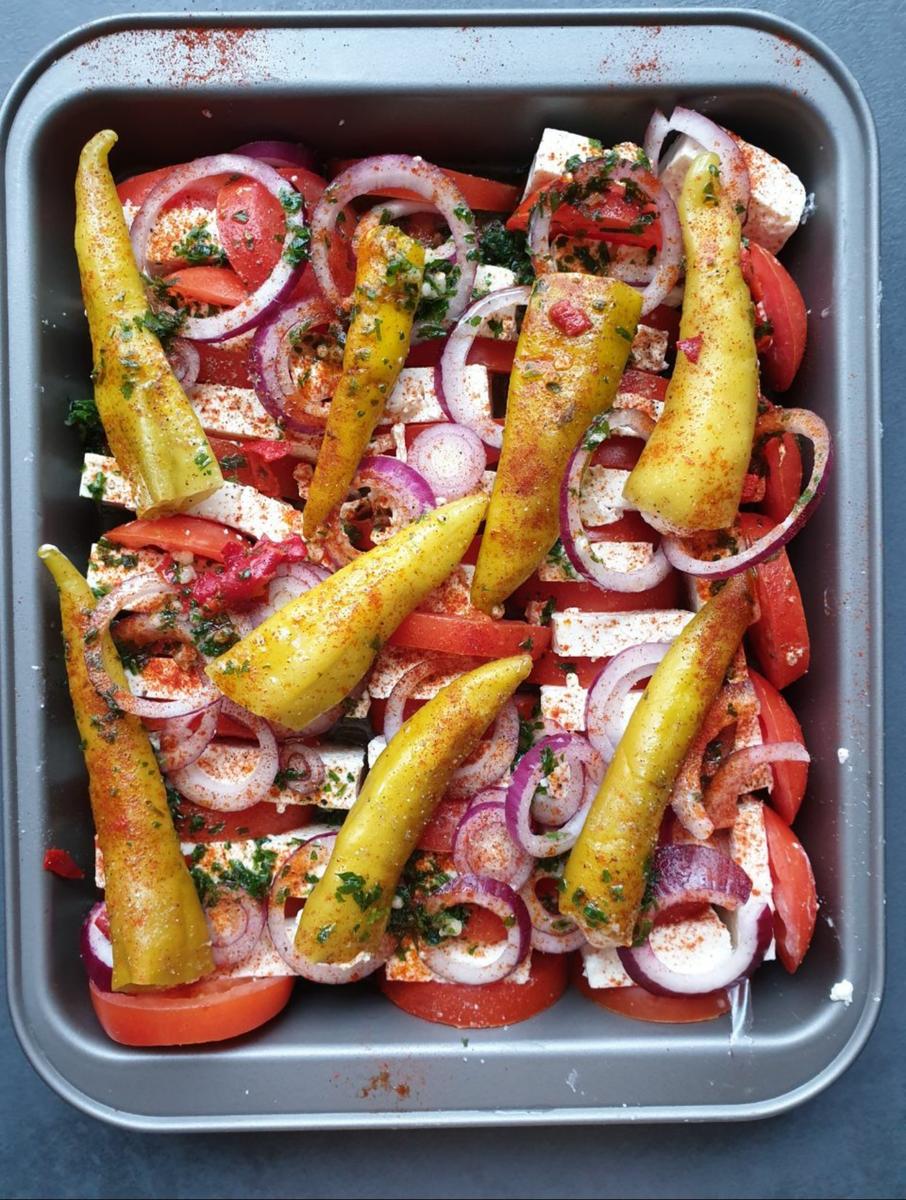 Tomaten Schafskäse Salat warm - Rezept - Bild Nr. 2