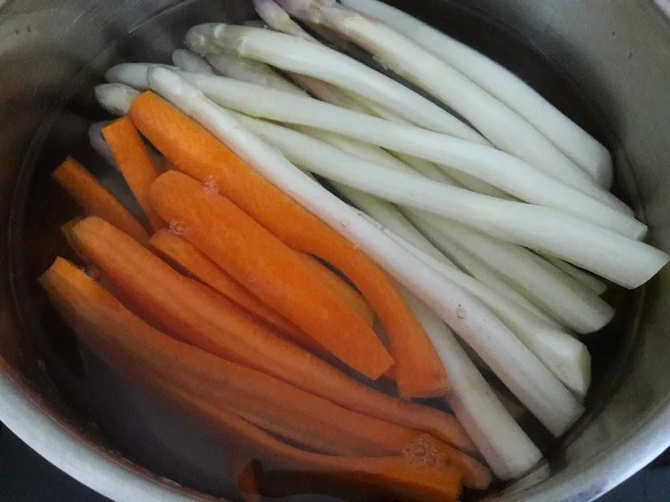 Rezept: Spargelpäckchen Bild Nr. 5 Spargelpäckchen - Rezept - Bild Nr. 5