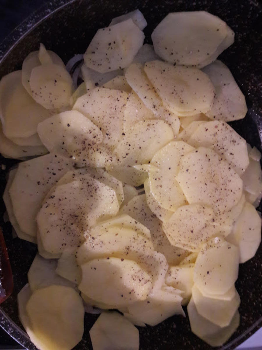 Schnitzel mit Bratkartoffeln - Rezept - Bild Nr. 9