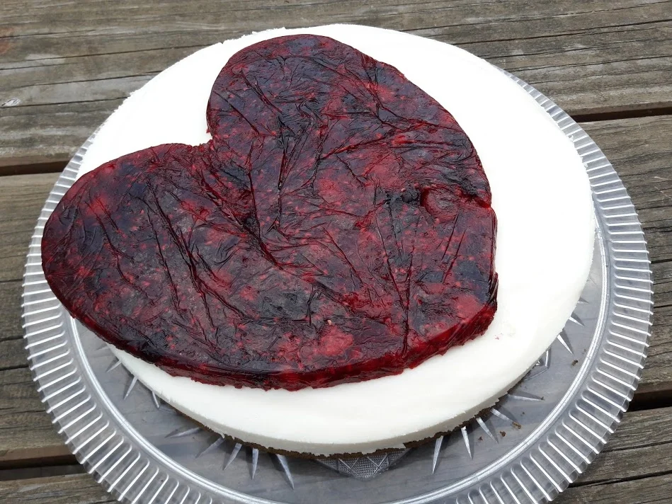 Muttertags-Herz-Torte  zur kochbar Challenge Mai 2020 - Rezept - Bild Nr. 16