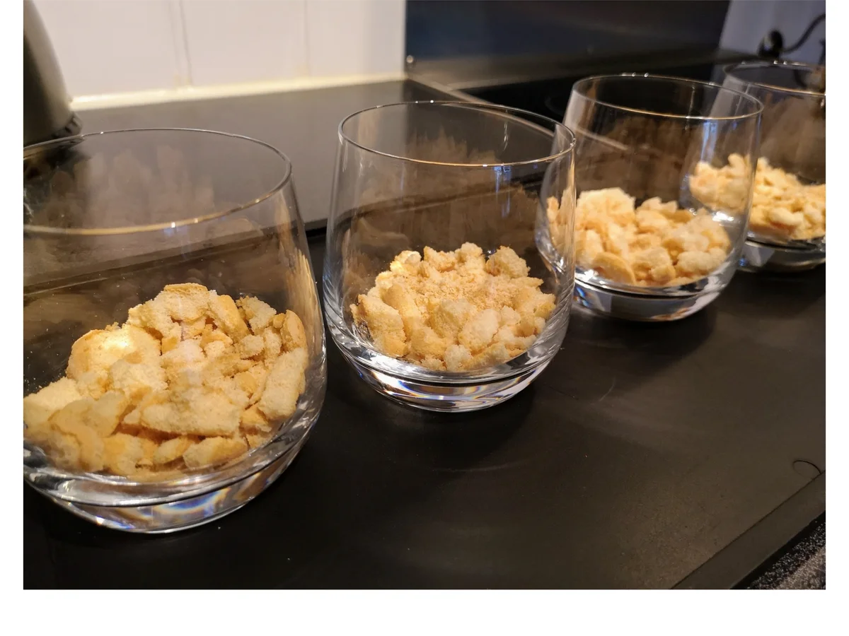 Rezept: BiNe` S ERDBEERTIRAMISU Bild Nr. 3 BiNe` S ERDBEERTIRAMISU - Rezept - Bild Nr. 3