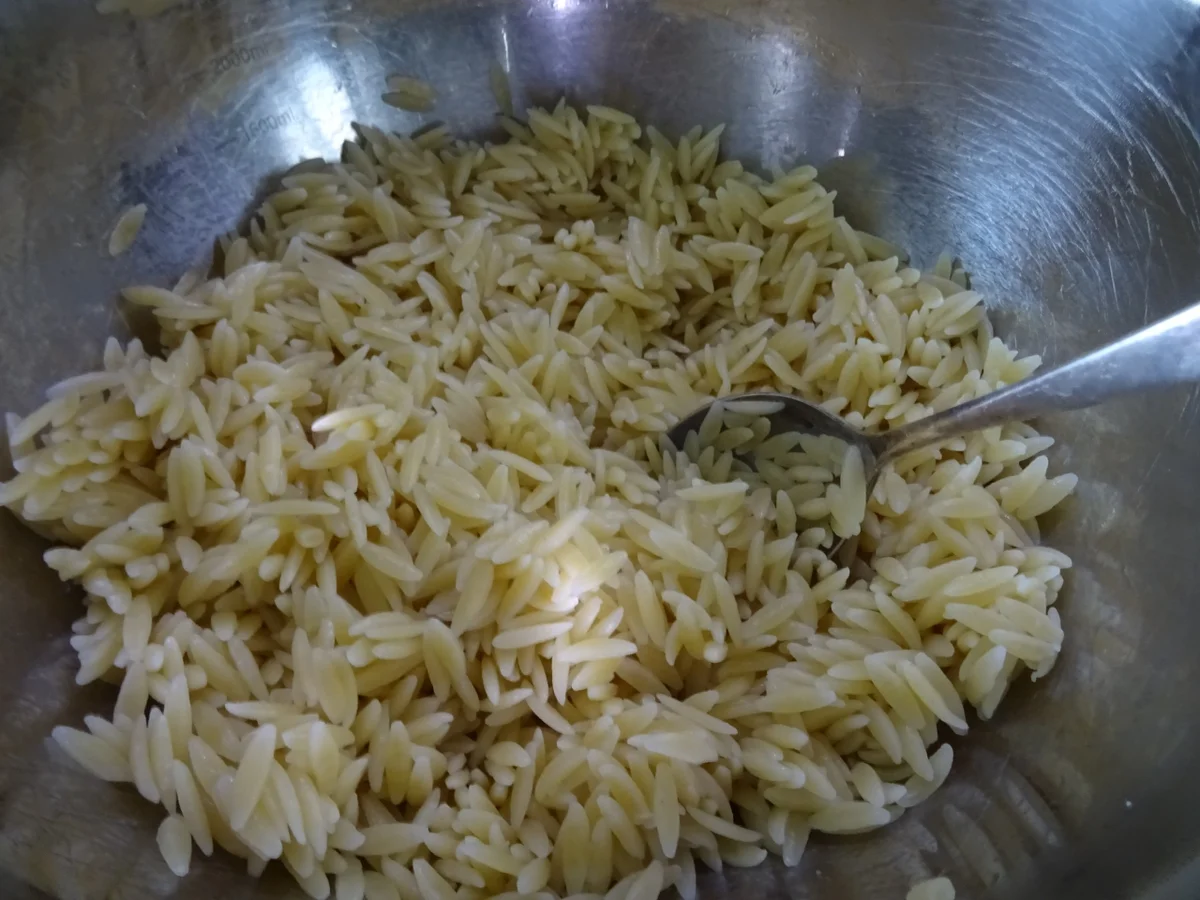 Rezept: Kritharaki-Salat scharf Bild Nr. 10 Kritharaki-Salat scharf - Rezept - Bild Nr. 10